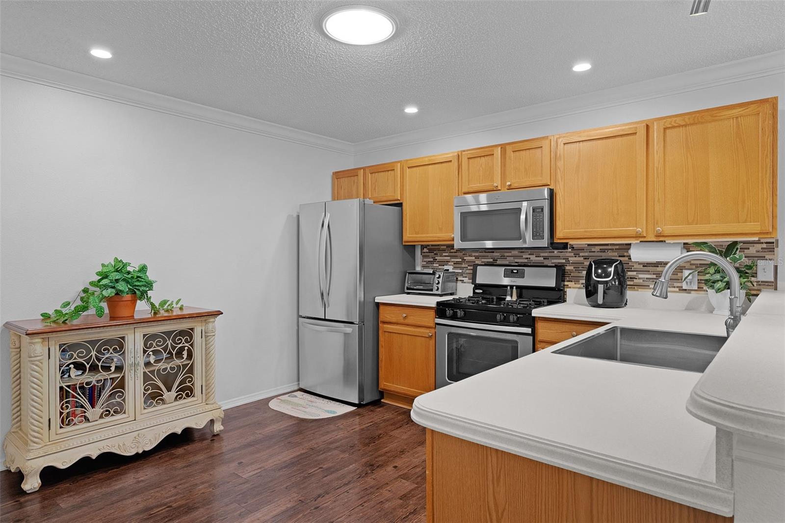 Image 2 of 34 For 17431 93rd Retford Terrace