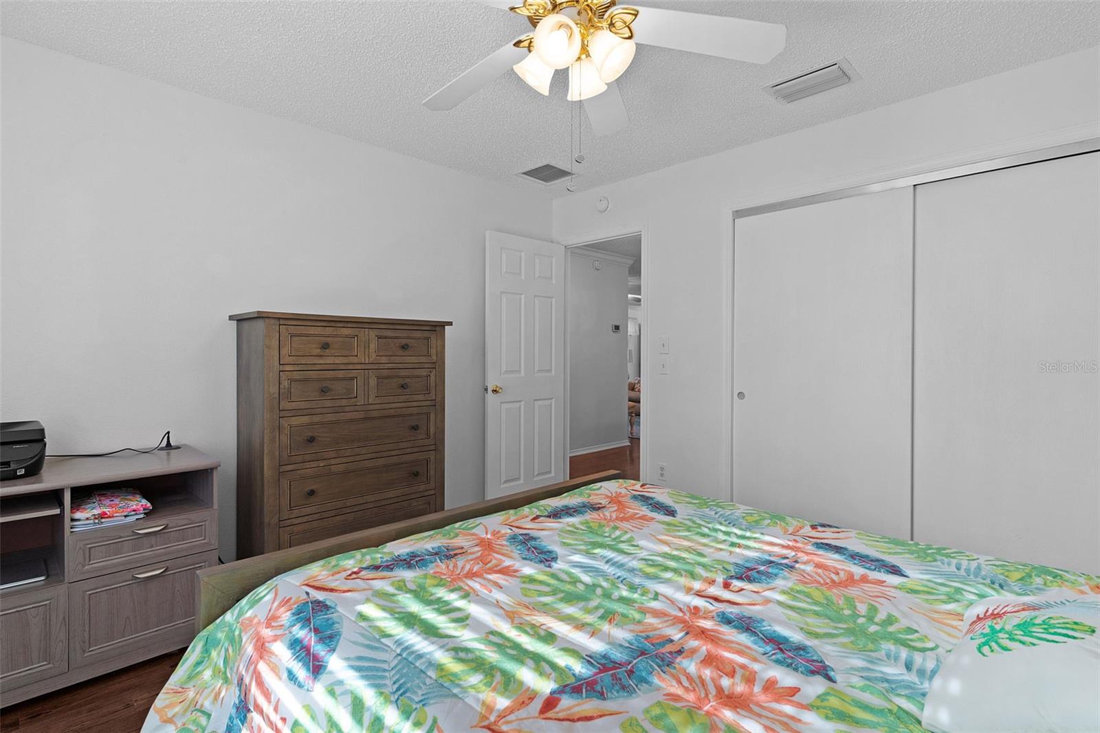 Image 27 of 34 For 17431 93rd Retford Terrace