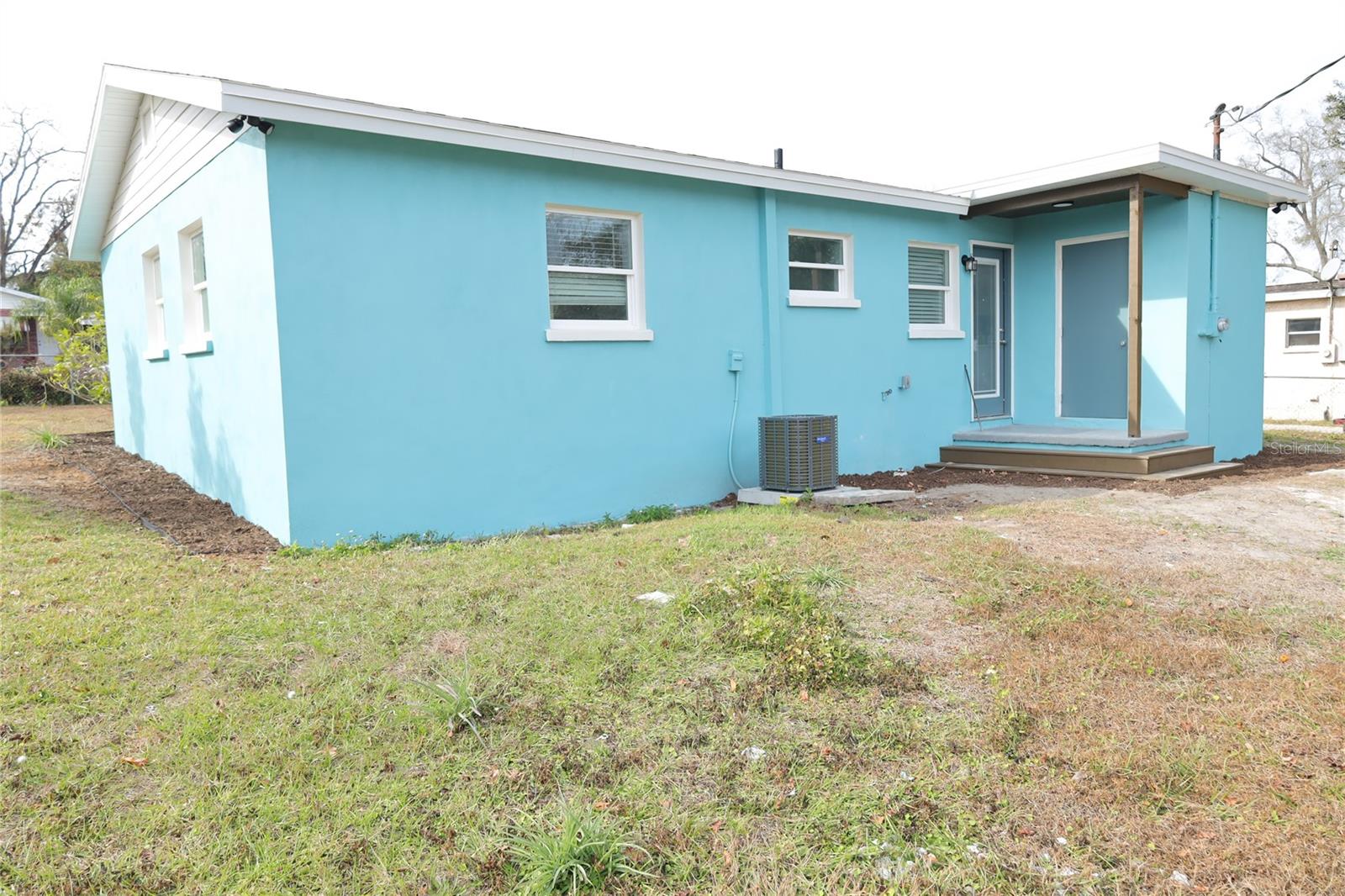 Image 23 of 26 For 1723 Bush Avenue