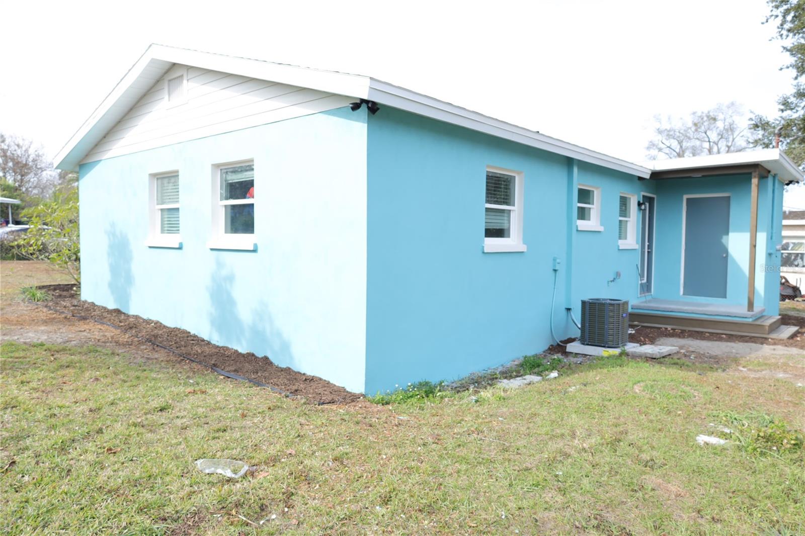 Image 24 of 26 For 1723 Bush Avenue