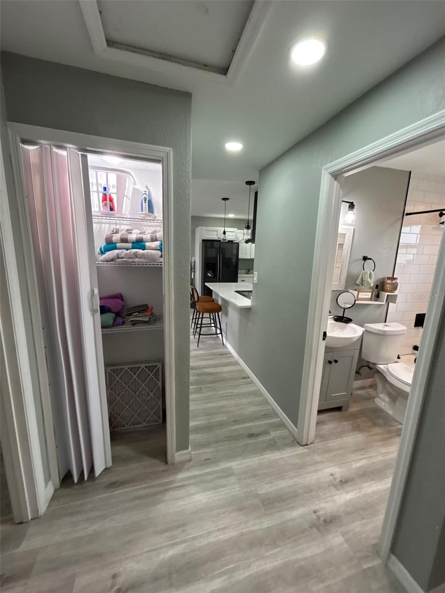 Image 7 of 26 For 1723 Bush Avenue