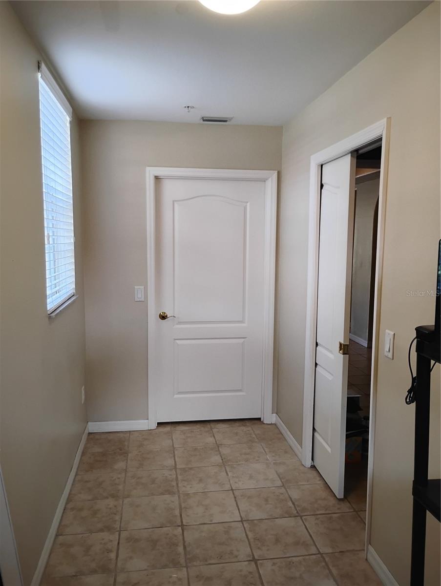 Image 14 of 76 For 1761 Auburn Lakes Drive 11