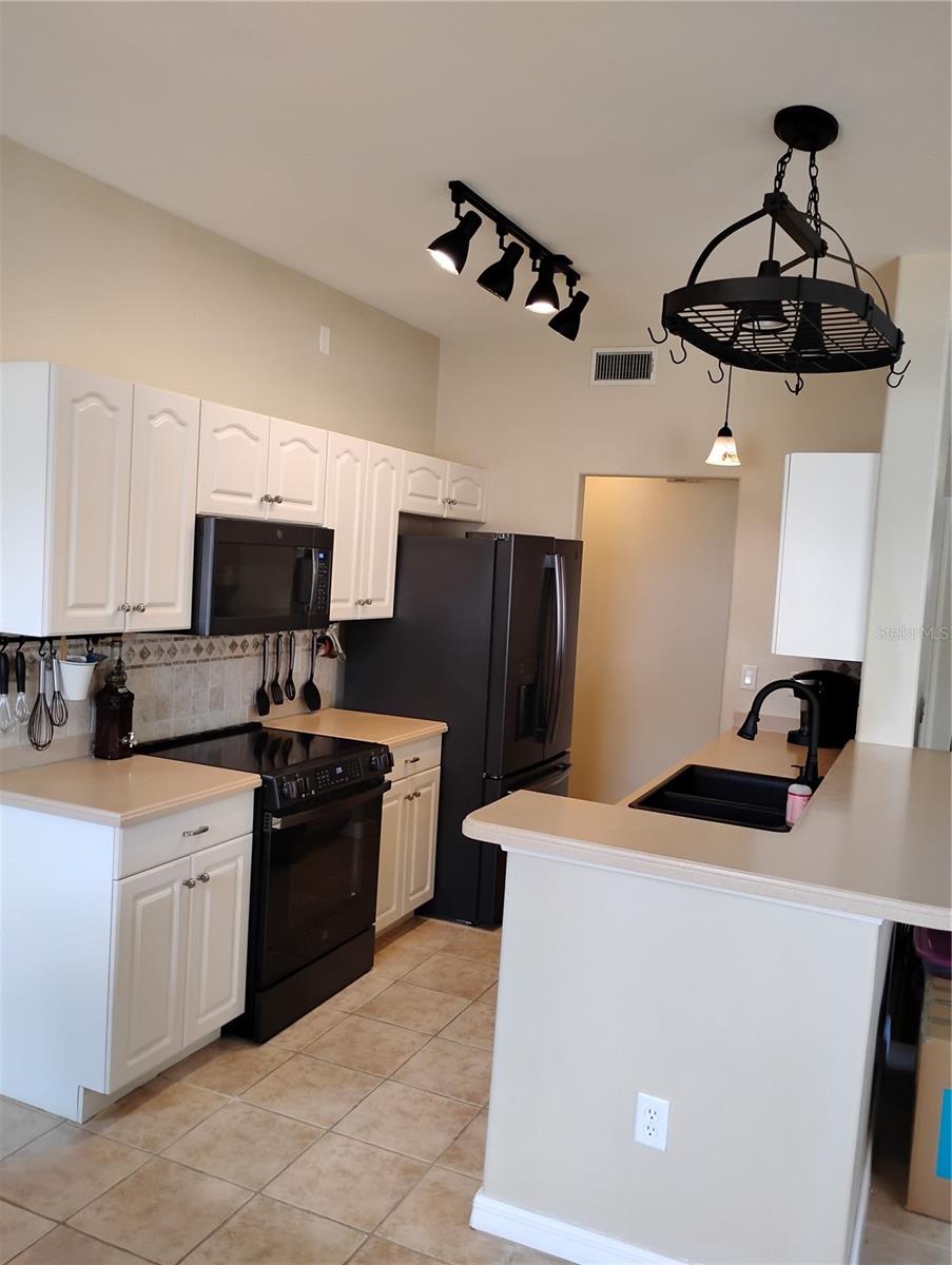 Image 33 of 76 For 1761 Auburn Lakes Drive 11