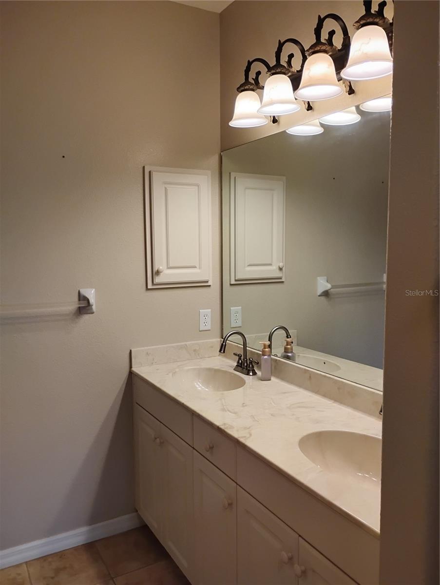 Image 45 of 76 For 1761 Auburn Lakes Drive 11