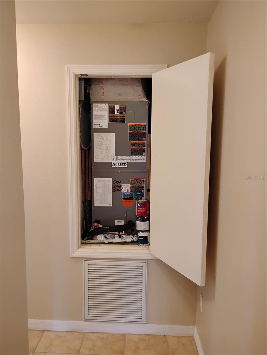 Image 52 of 76 For 1761 Auburn Lakes Drive 11