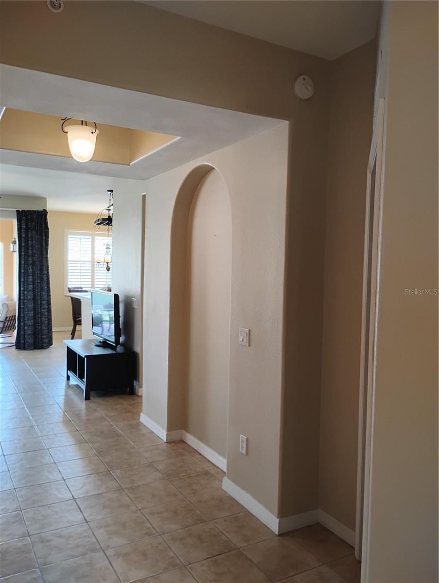 Image 9 of 76 For 1761 Auburn Lakes Drive 11