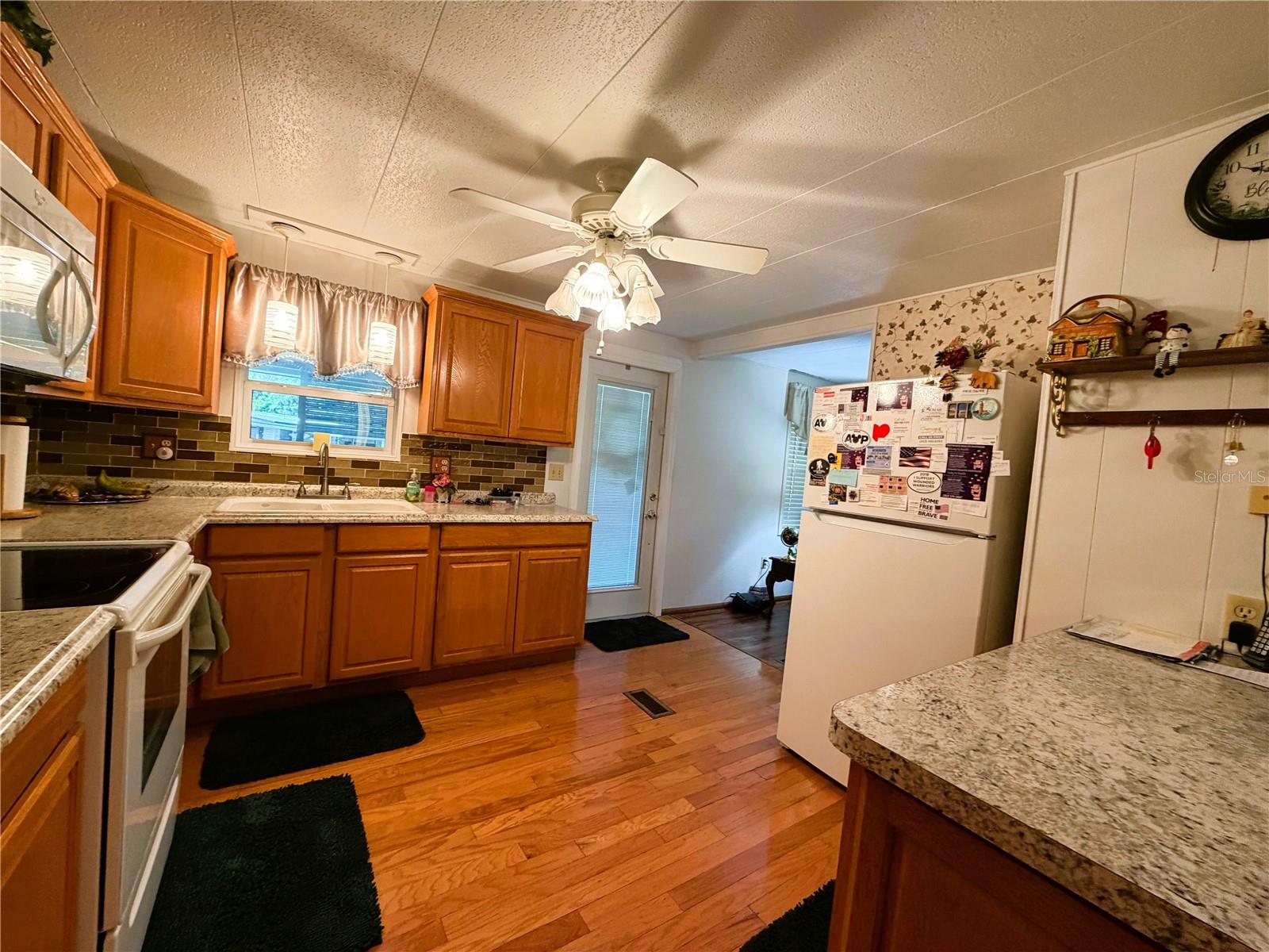 Image 10 of 44 For 121 Azalea Trail