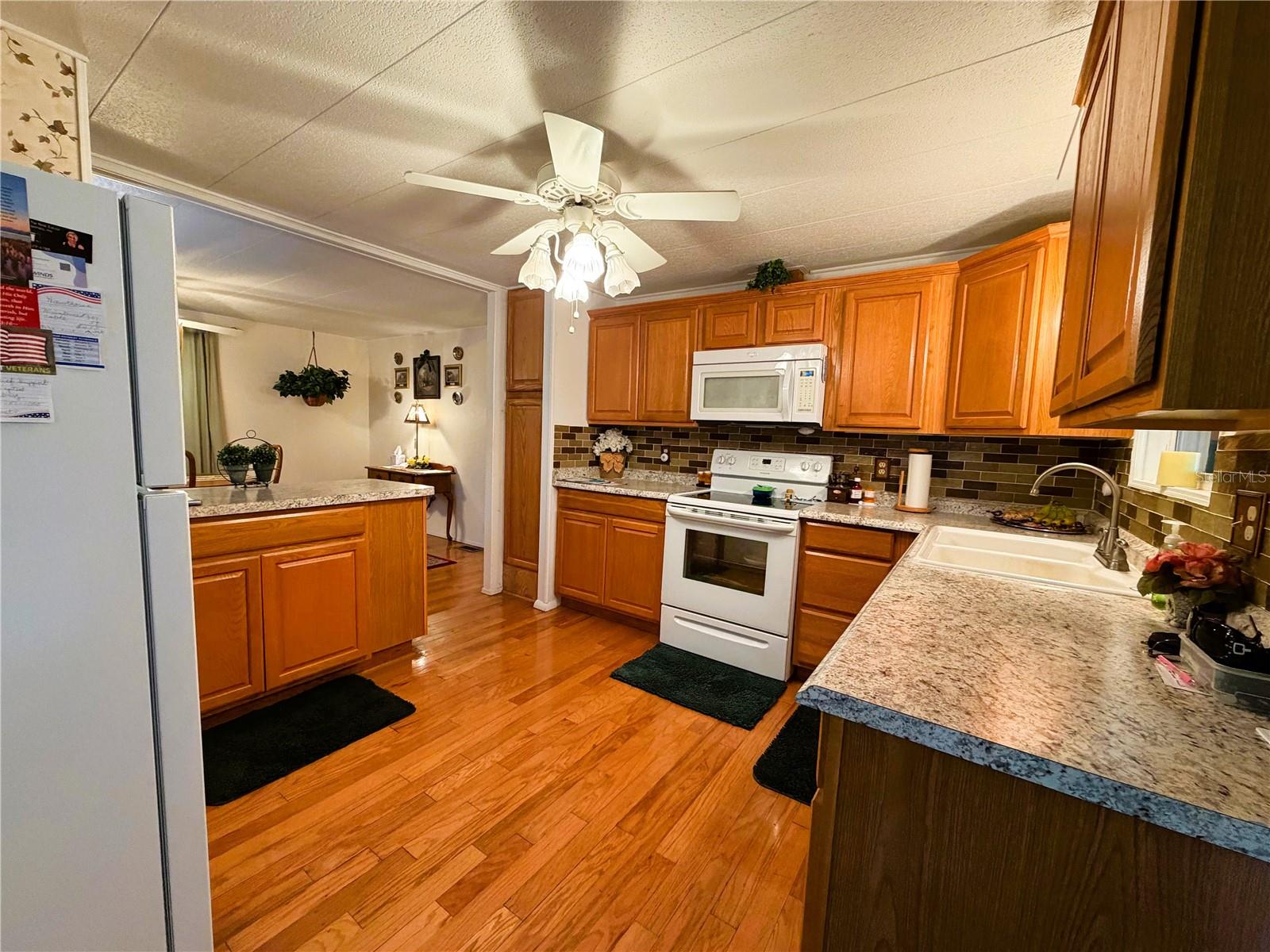 Image 8 of 44 For 121 Azalea Trail