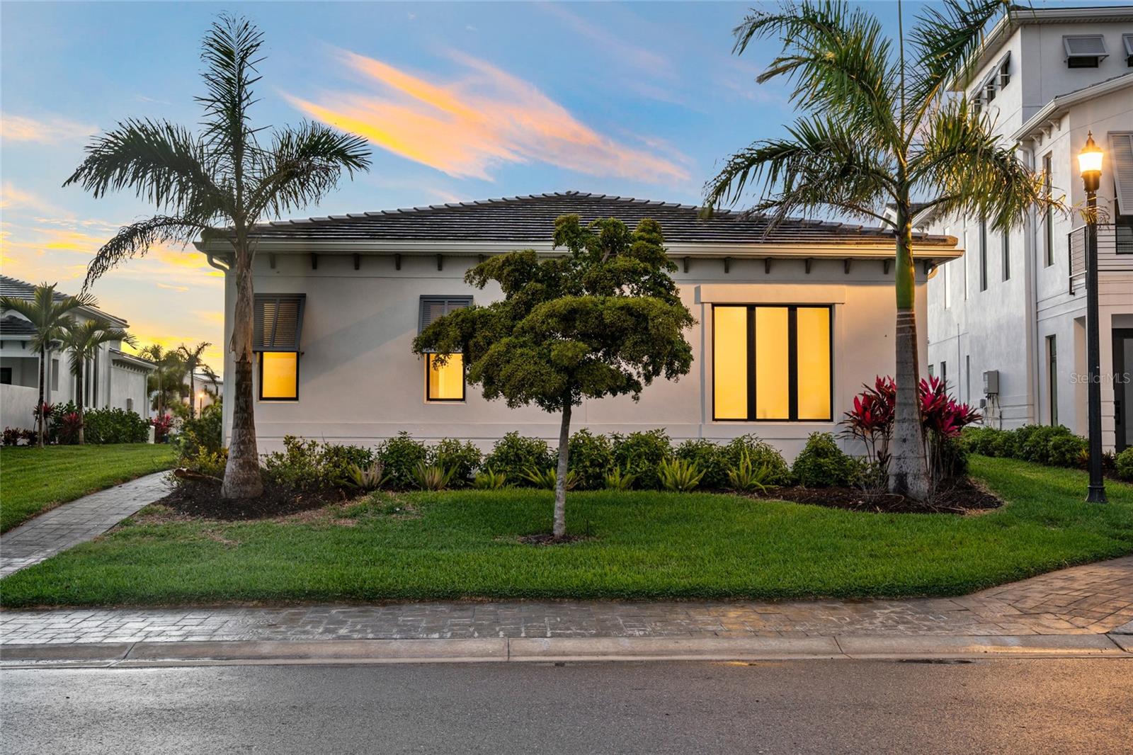 Image 5 of 82 For 5932 Red Mangrove Lane