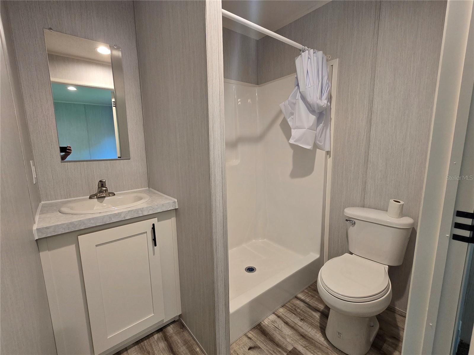 Image 18 of 20 For 24048 Ermine Road