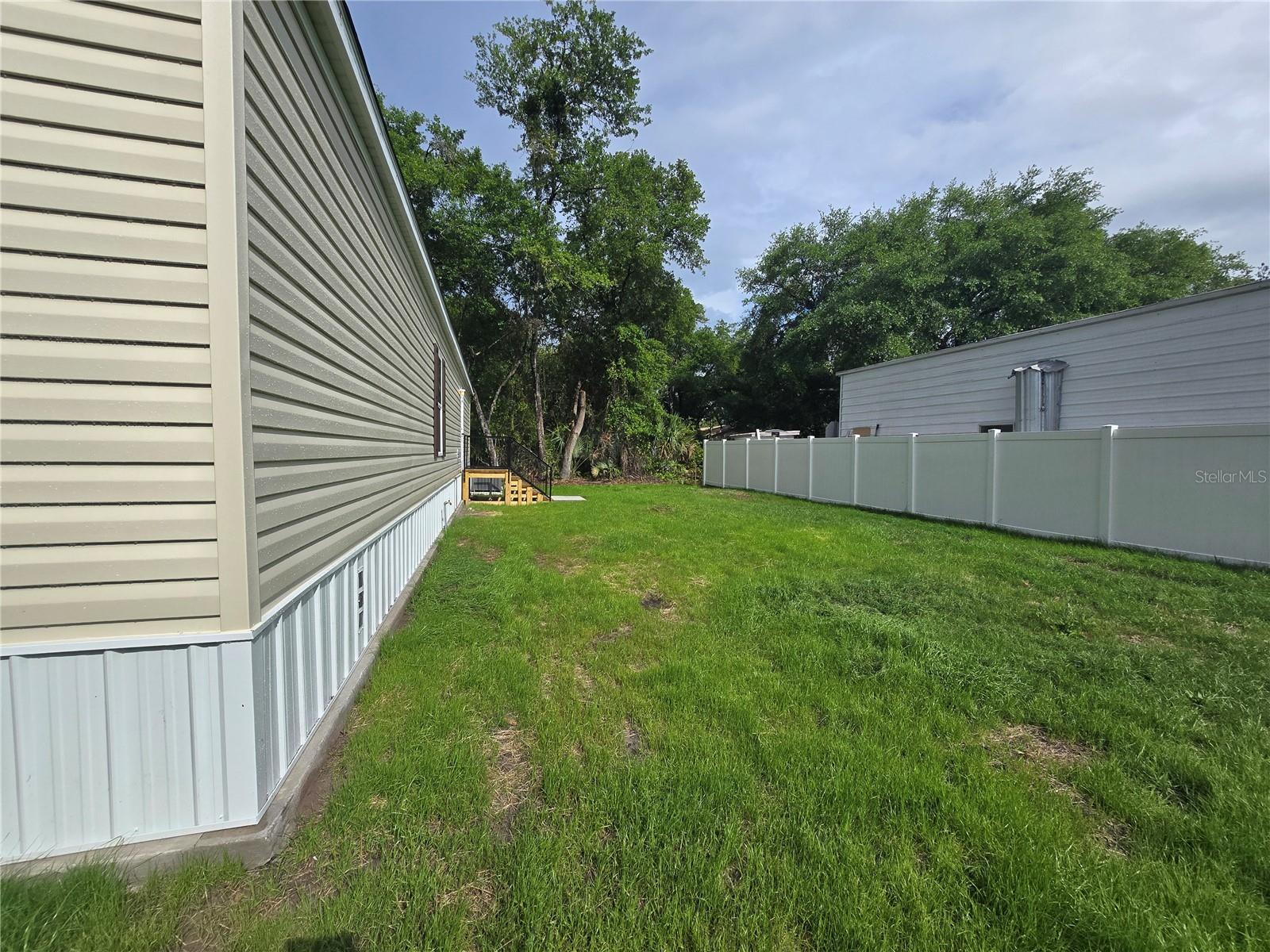 Image 2 of 20 For 24048 Ermine Road