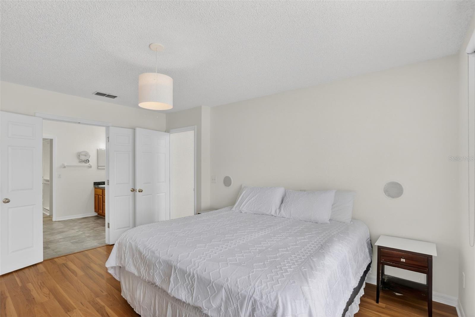 Image 20 of 56 For 2809 Runyon Circle