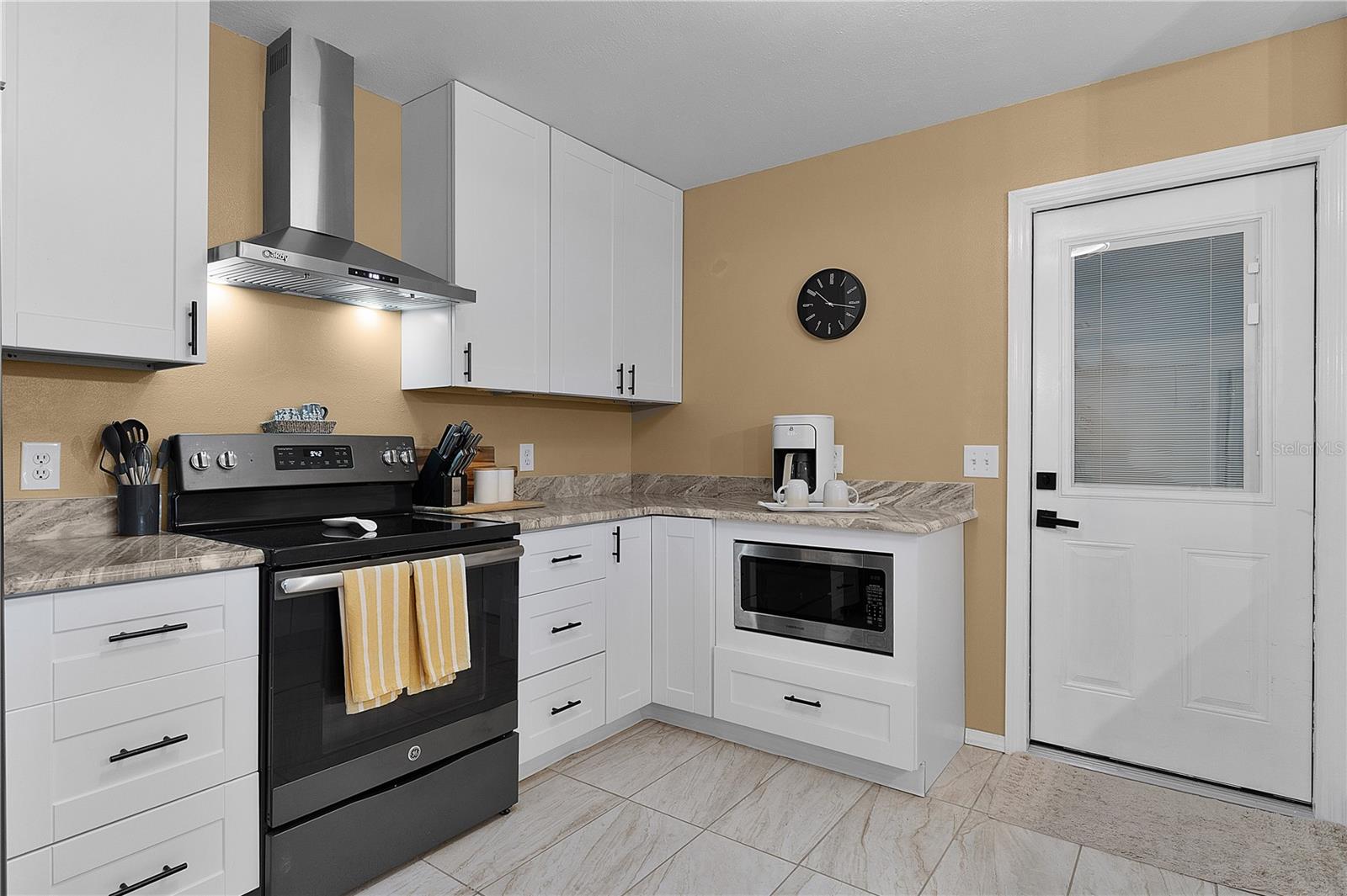 Image 32 of 50 For 1411 Juarez Place