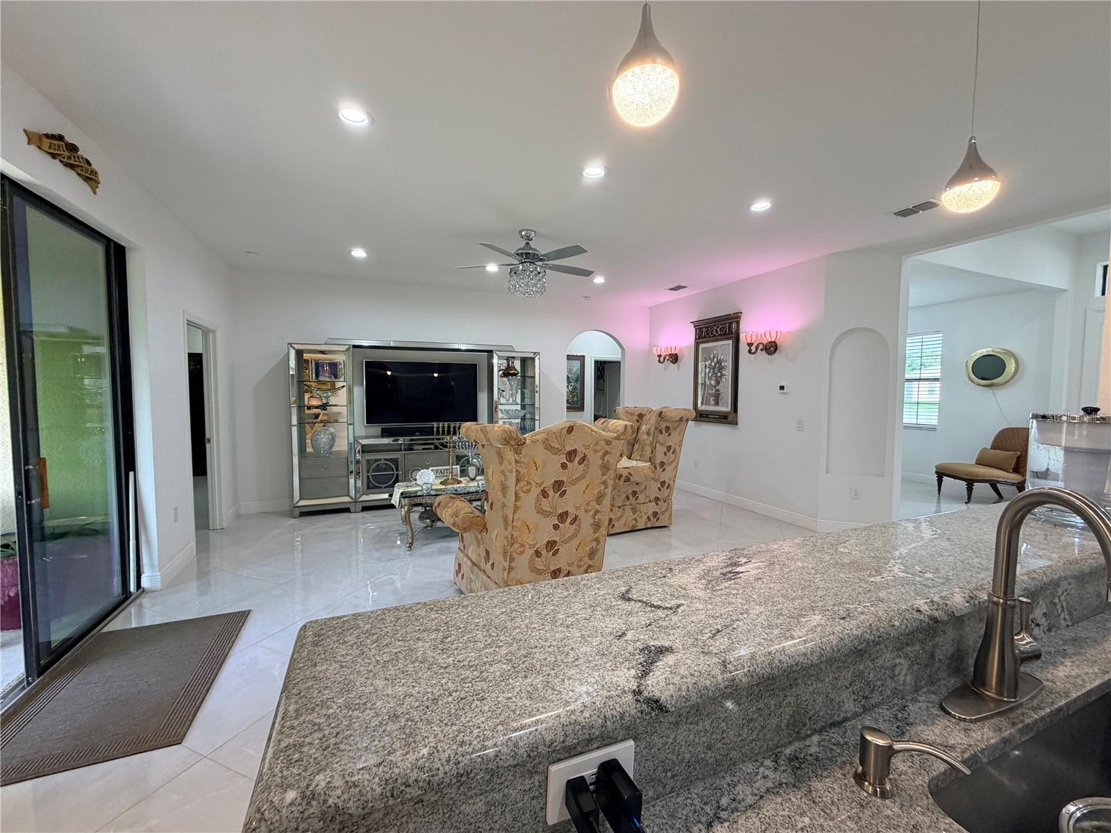 Image 22 of 83 For 1876 Creeks Vista Boulevard