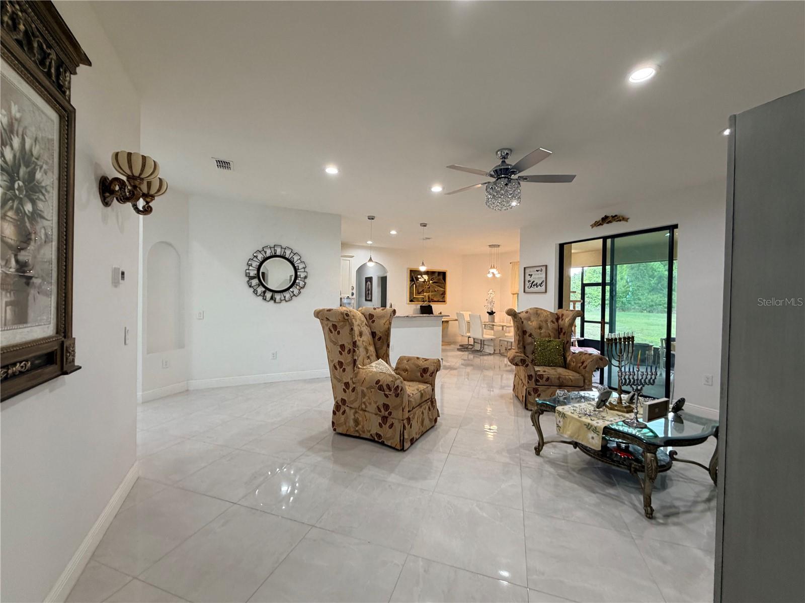 Image 6 of 83 For 1876 Creeks Vista Boulevard