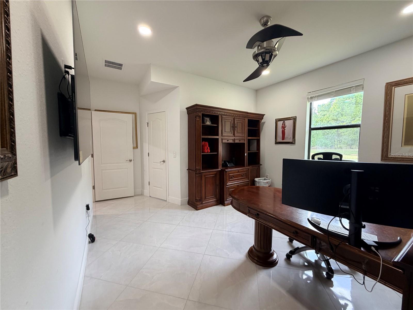 Image 69 of 83 For 1876 Creeks Vista Boulevard