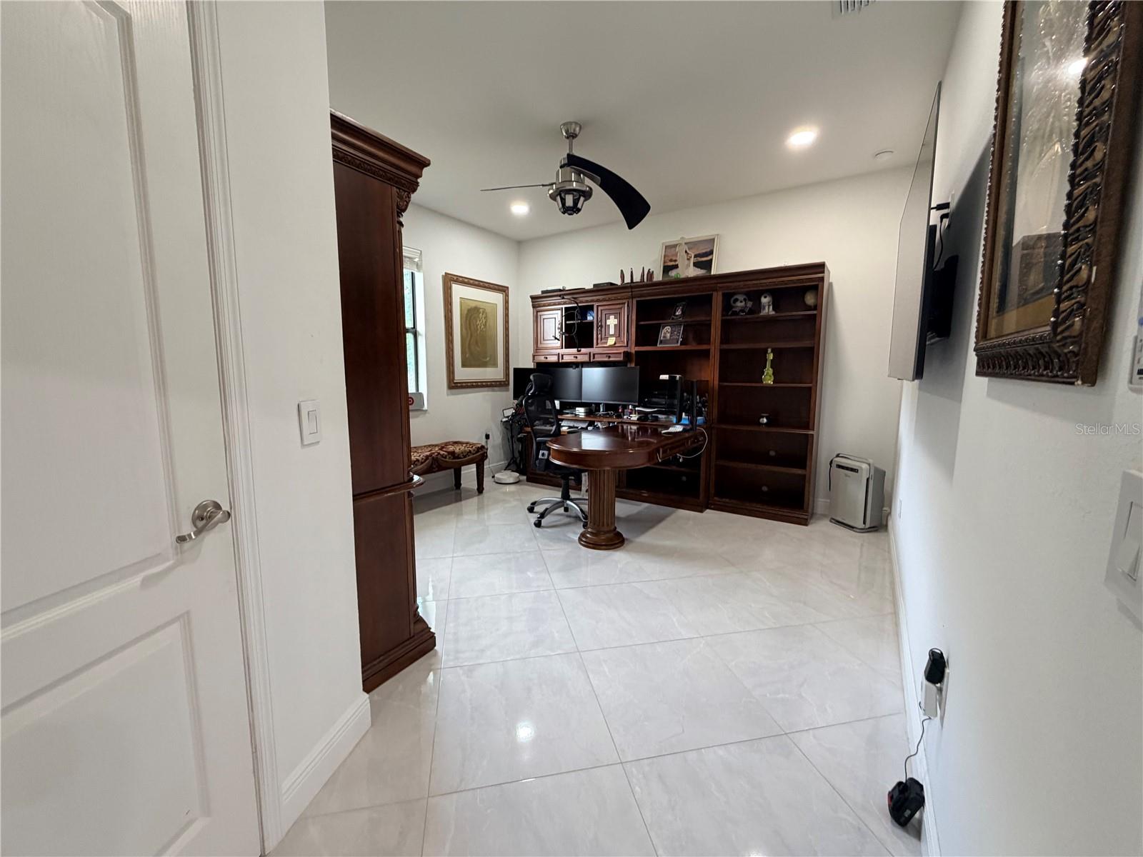 Image 70 of 83 For 1876 Creeks Vista Boulevard