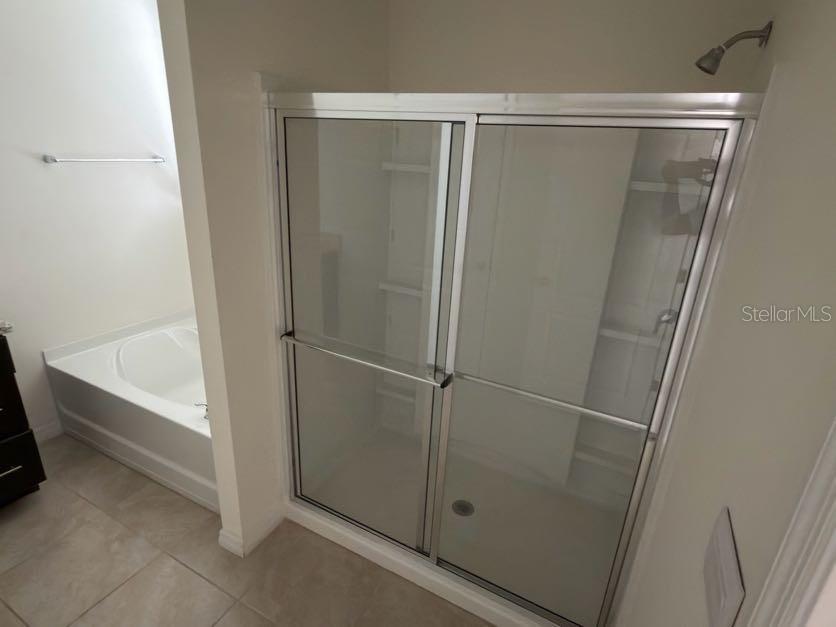 Image 15 of 16 For 7604 Oakmoss Loop