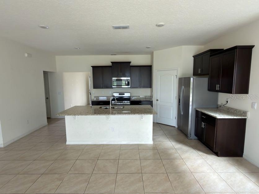 Image 4 of 16 For 7604 Oakmoss Loop