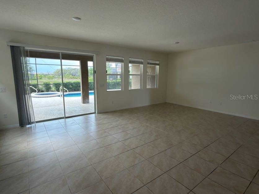 Image 6 of 16 For 7604 Oakmoss Loop