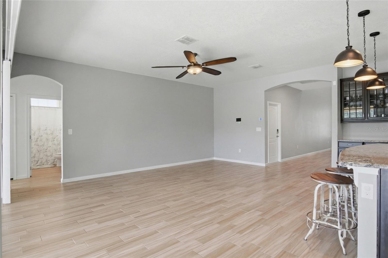 Image 14 of 43 For 6818 Goldflower Ave