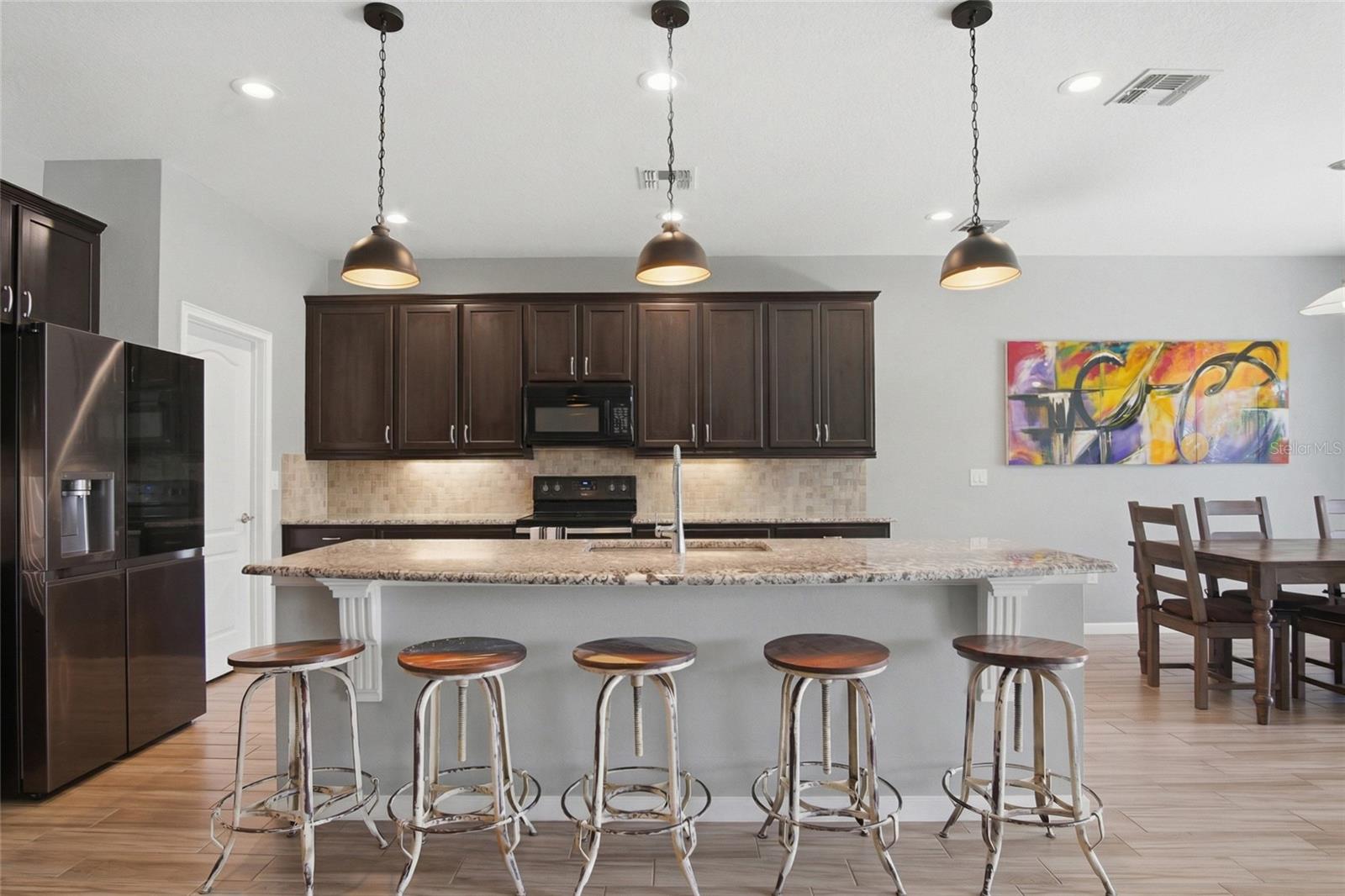 Image 21 of 43 For 6818 Goldflower Ave