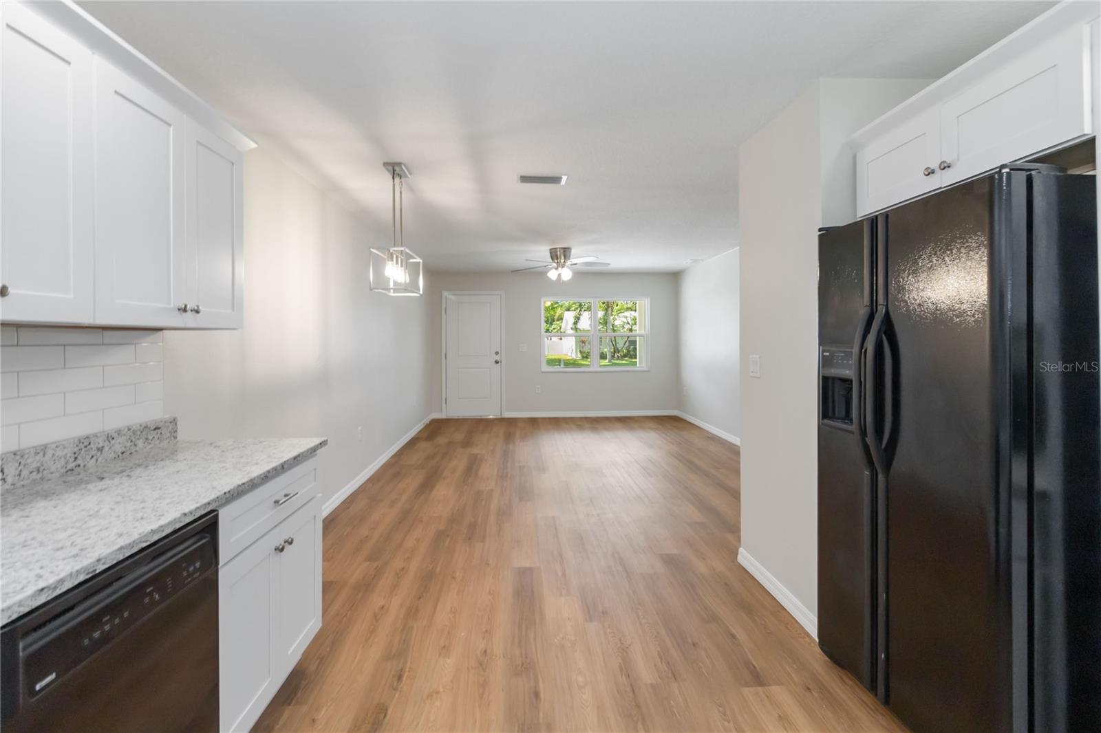 Image 13 of 29 For 217 Montana Avenue