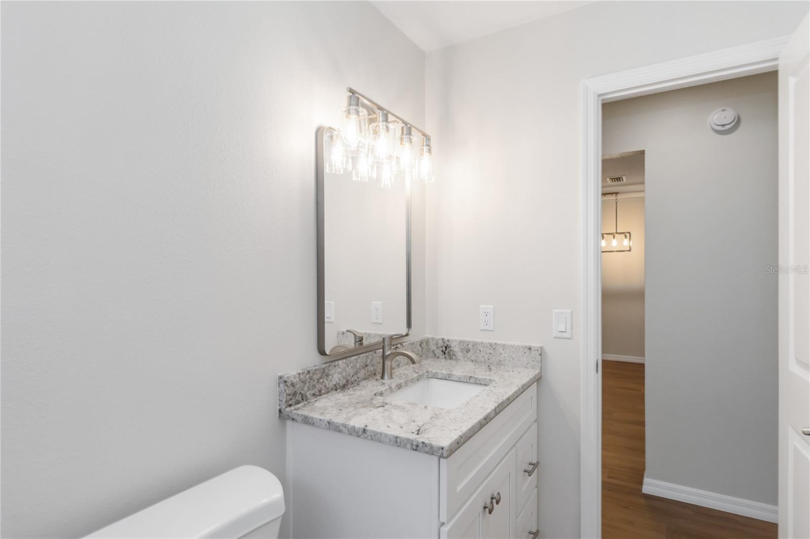 Image 17 of 29 For 217 Montana Avenue