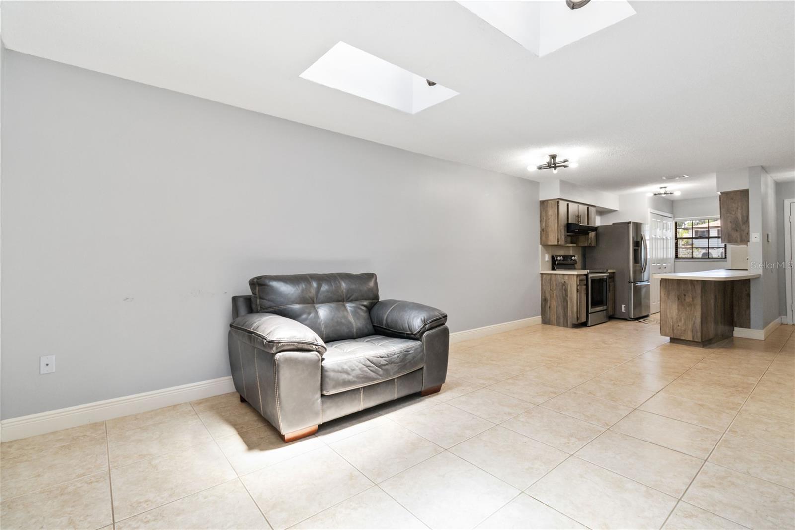 Image 14 of 30 For 3528 Bay Ct  