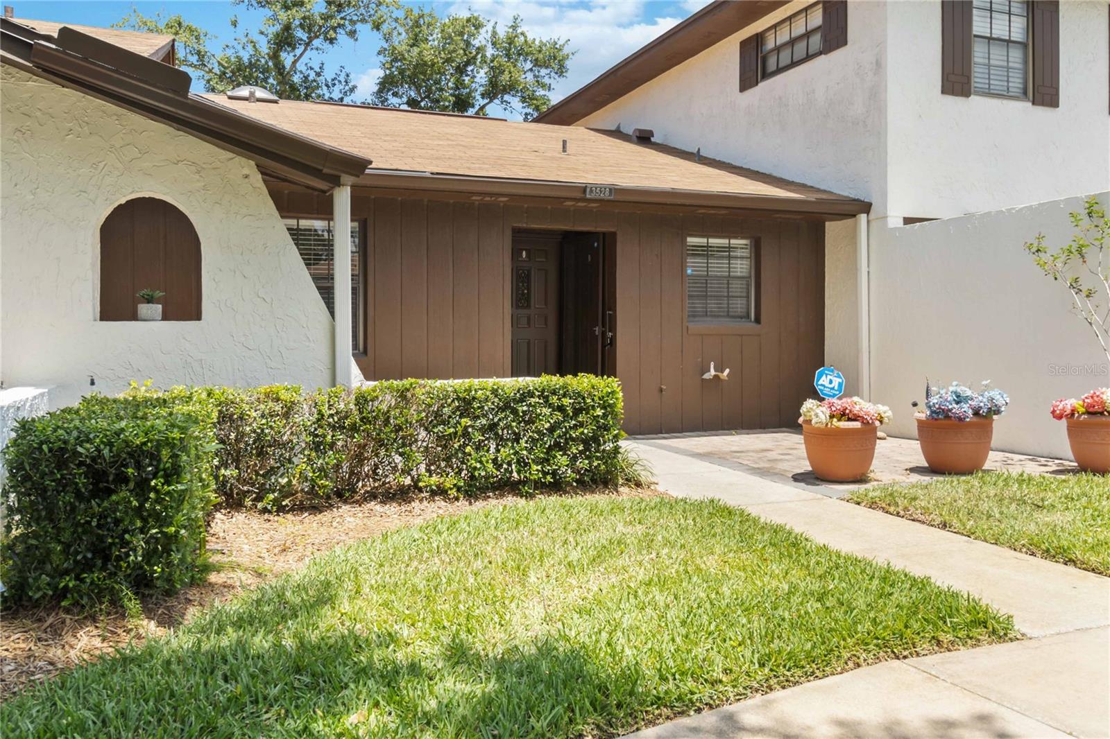 Image 3 of 30 For 3528 Bay Ct  