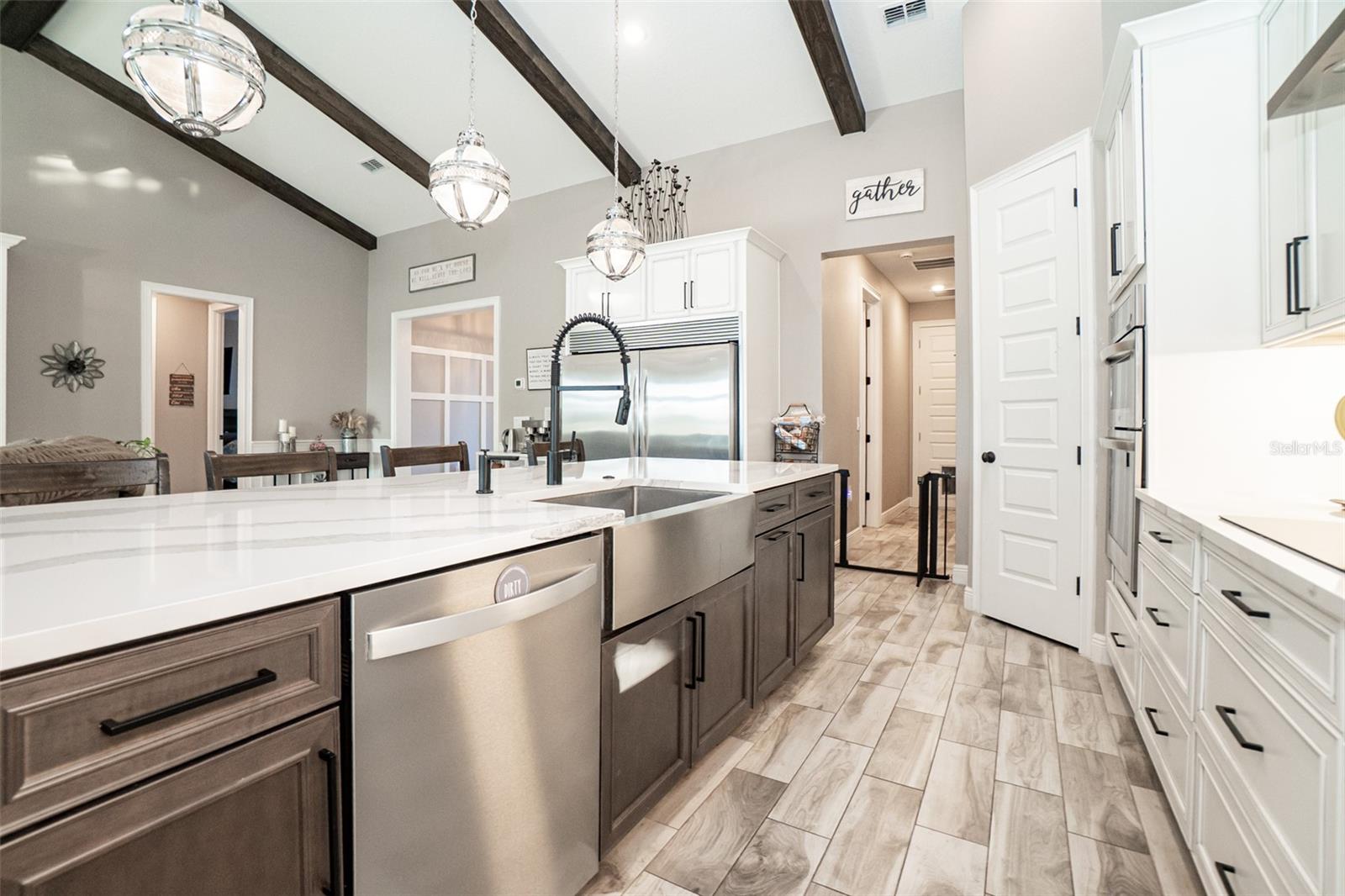 Image 17 of 100 For 6939 Big Bend Drive