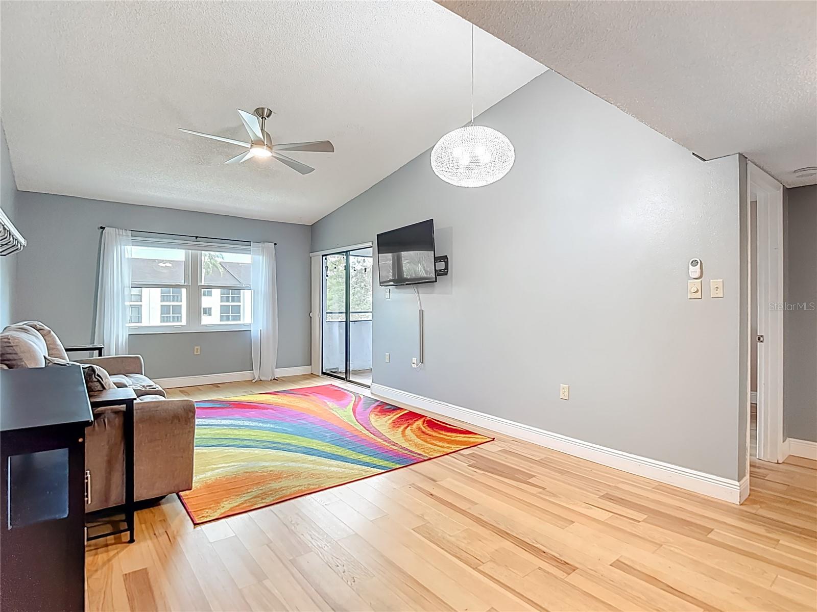 Image 11 of 21 For 2587 Countryside Boulevard 6304