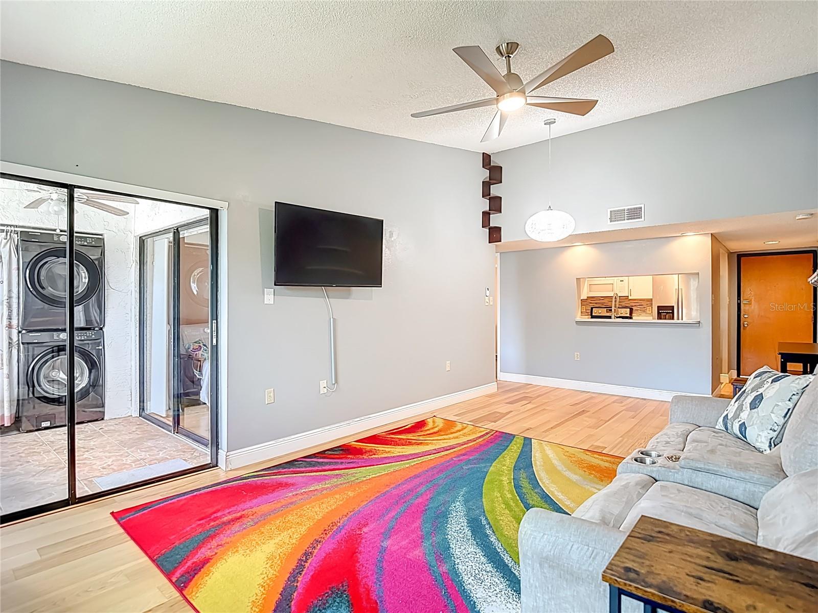 Image 20 of 21 For 2587 Countryside Boulevard 6304