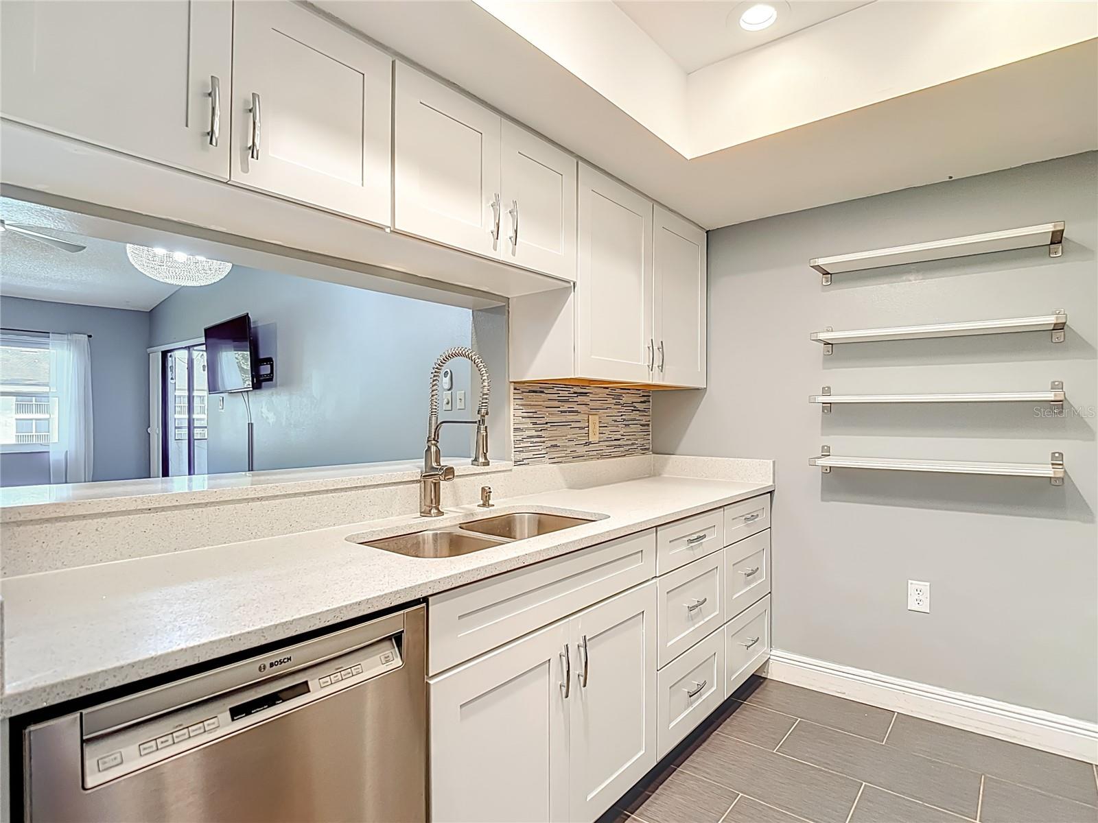 Image 3 of 21 For 2587 Countryside Boulevard 6304