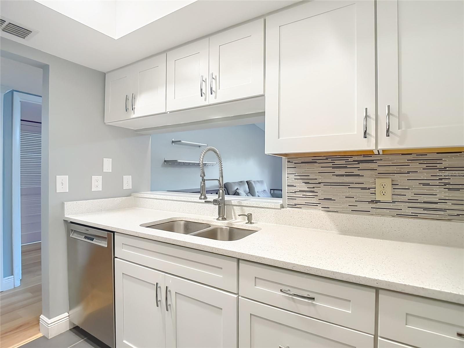 Image 9 of 21 For 2587 Countryside Boulevard 6304