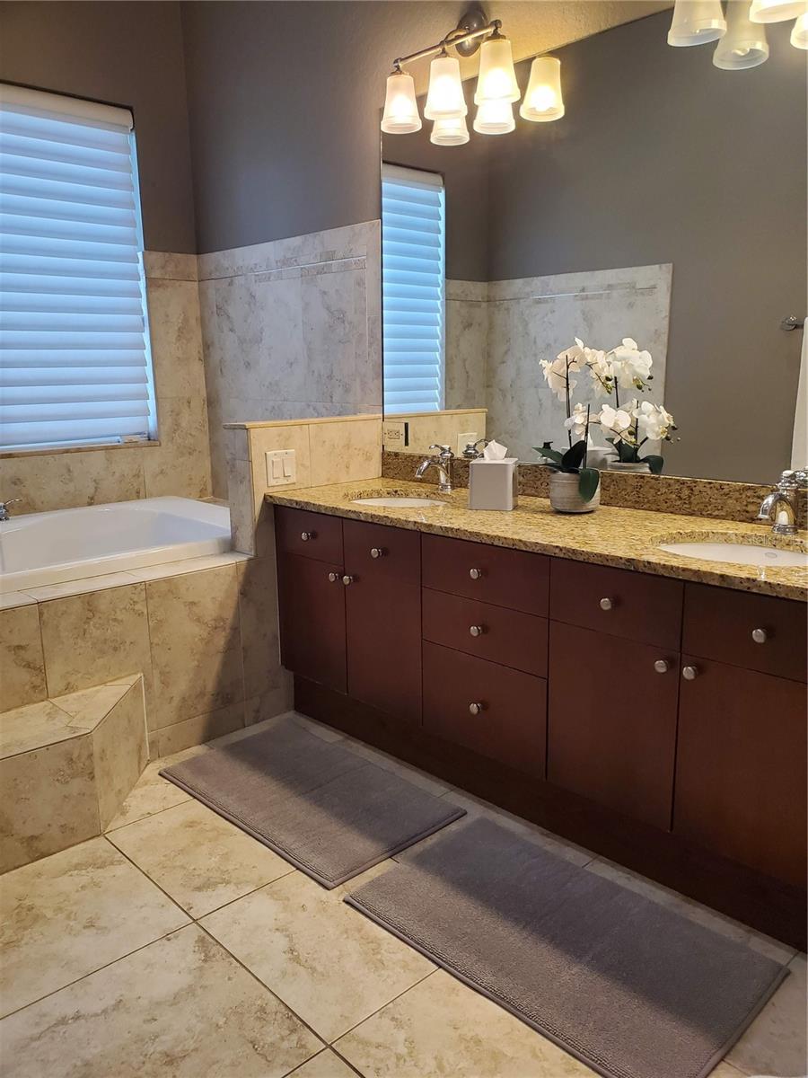 Listing photo id 16 for Address Not Provided