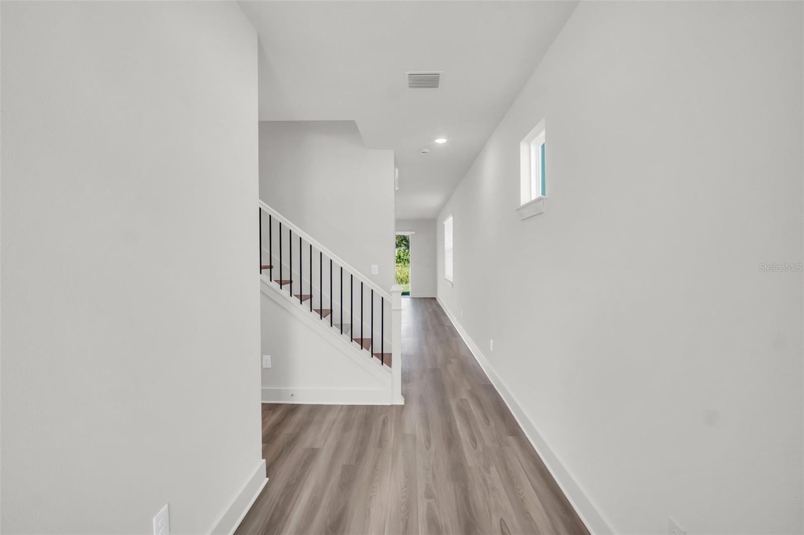 Image 2 of 11 For 13718 Homeridge Court