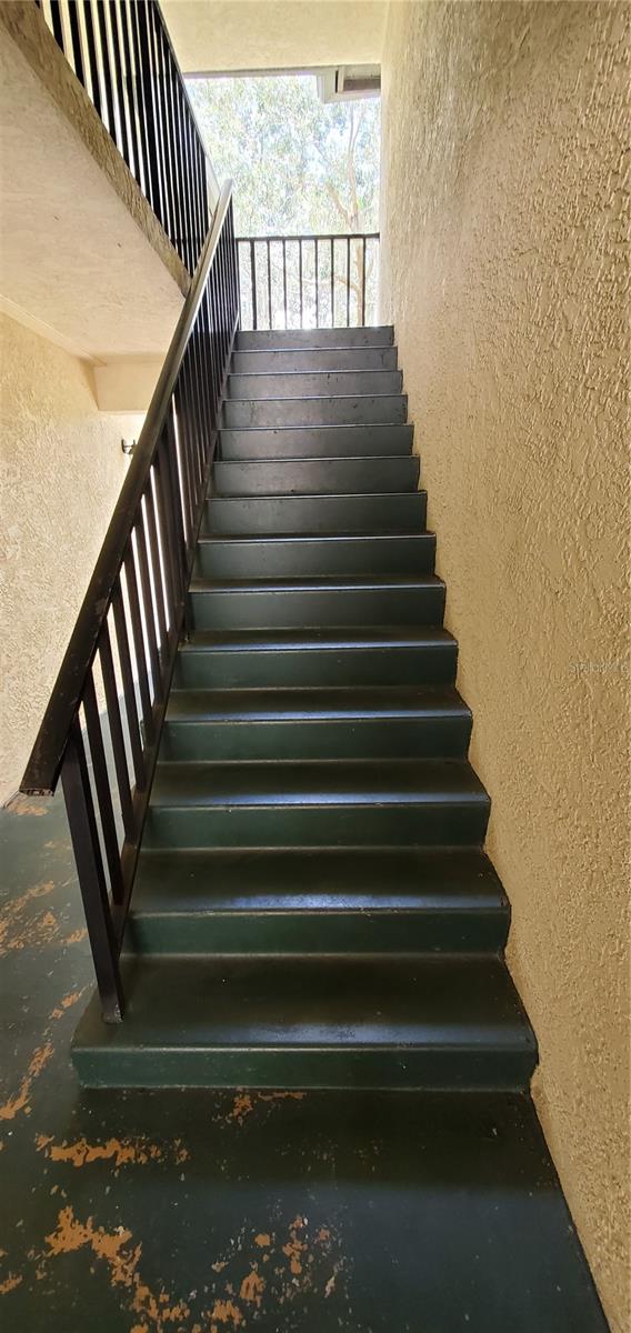 Image 19 of 22 For 6110 Country Club Way 201