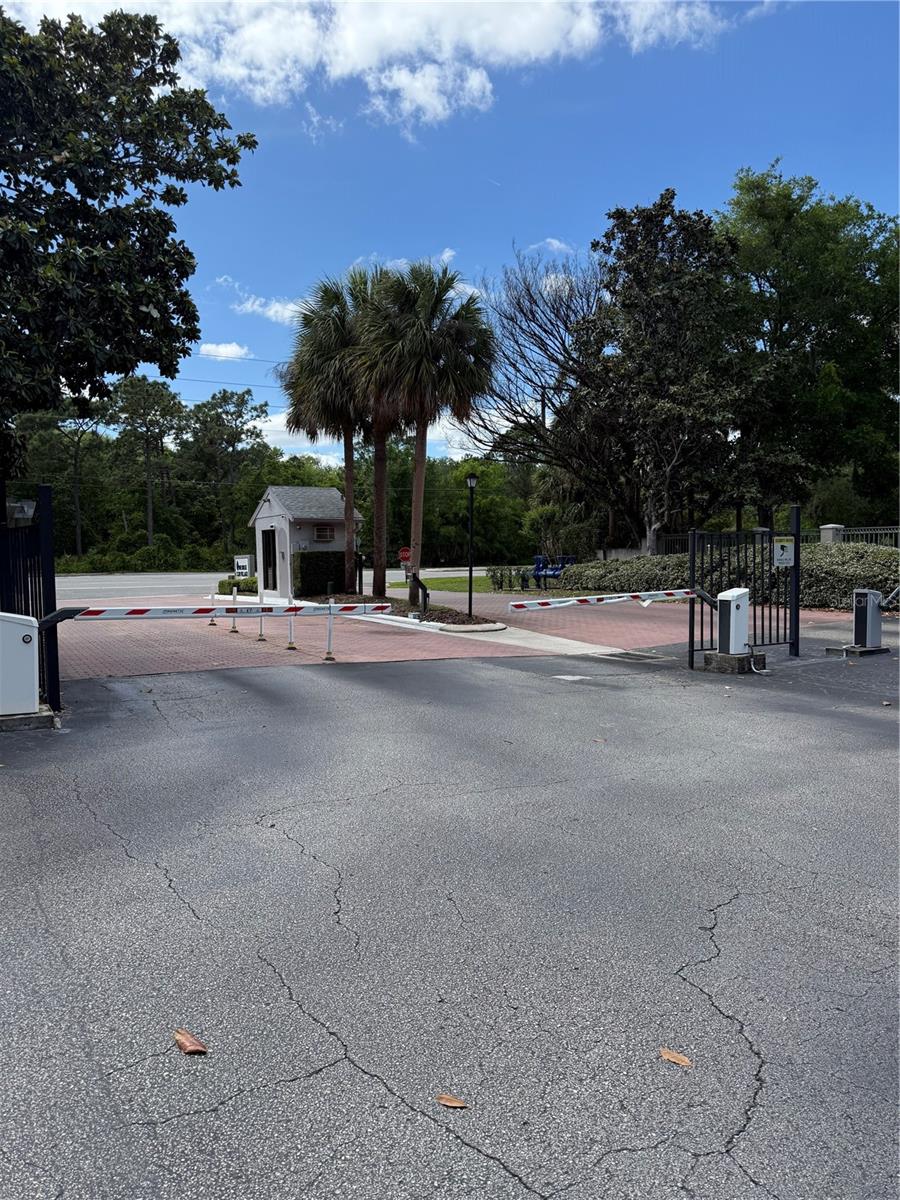 Image 2 of 17 For 1134 Pine Ridge Circle 1134