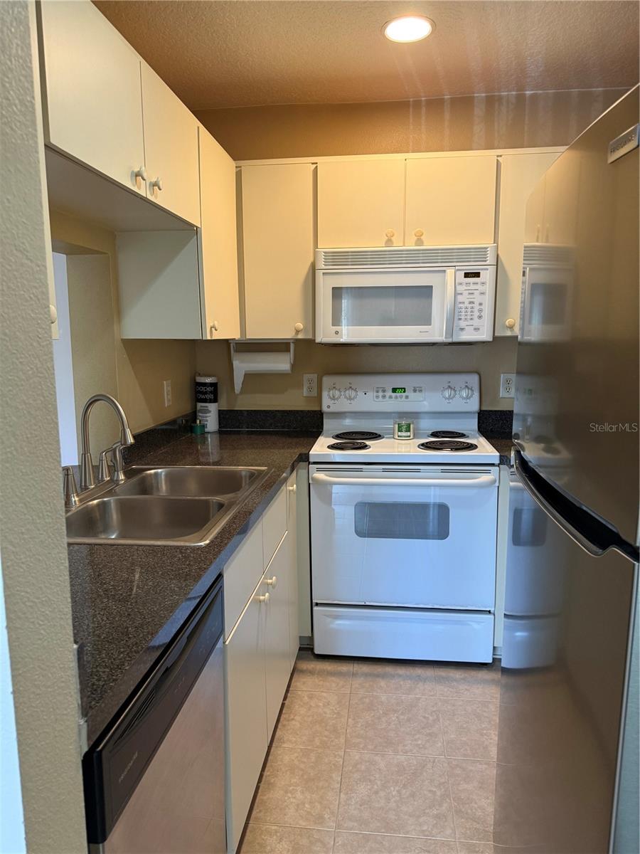 Image 7 of 17 For 1134 Pine Ridge Circle 1134