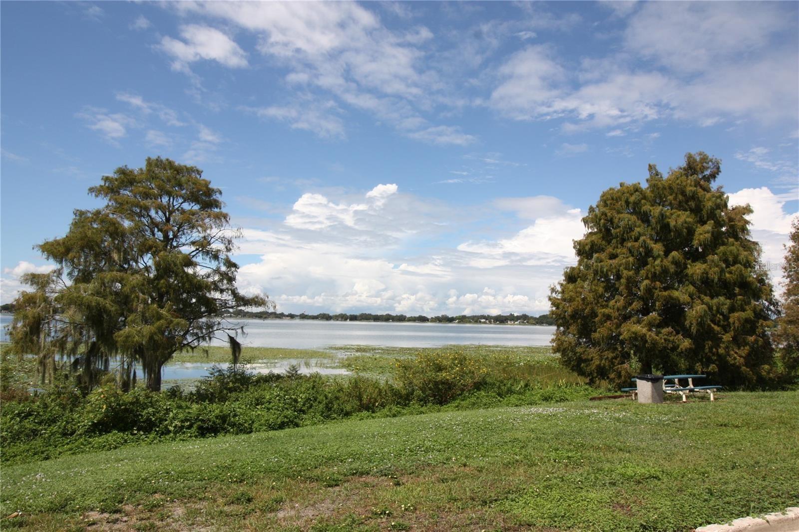 Image 12 of 13 For 521 20th Street Sw C