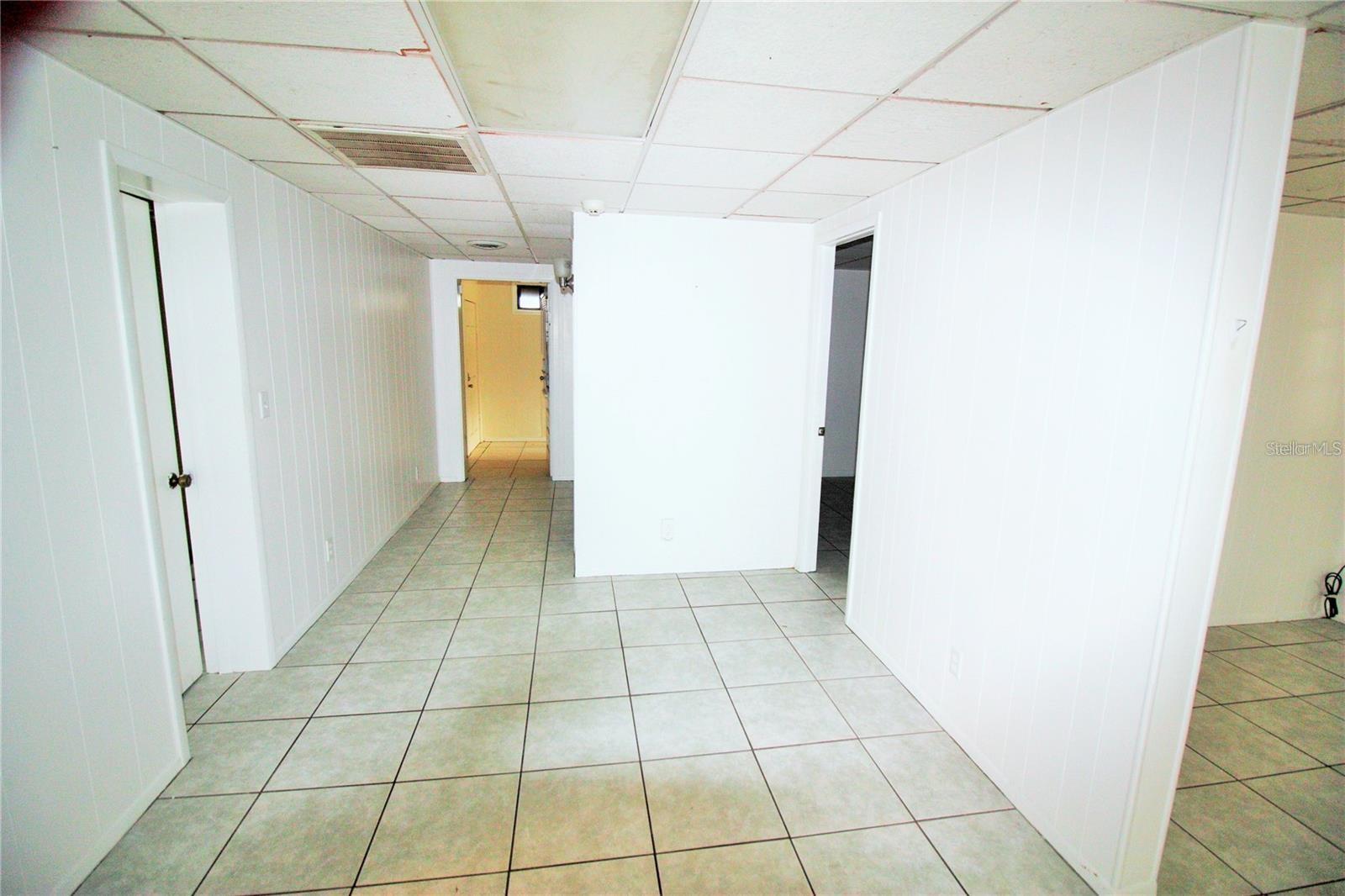 Image 7 of 13 For 521 20th Street Sw C