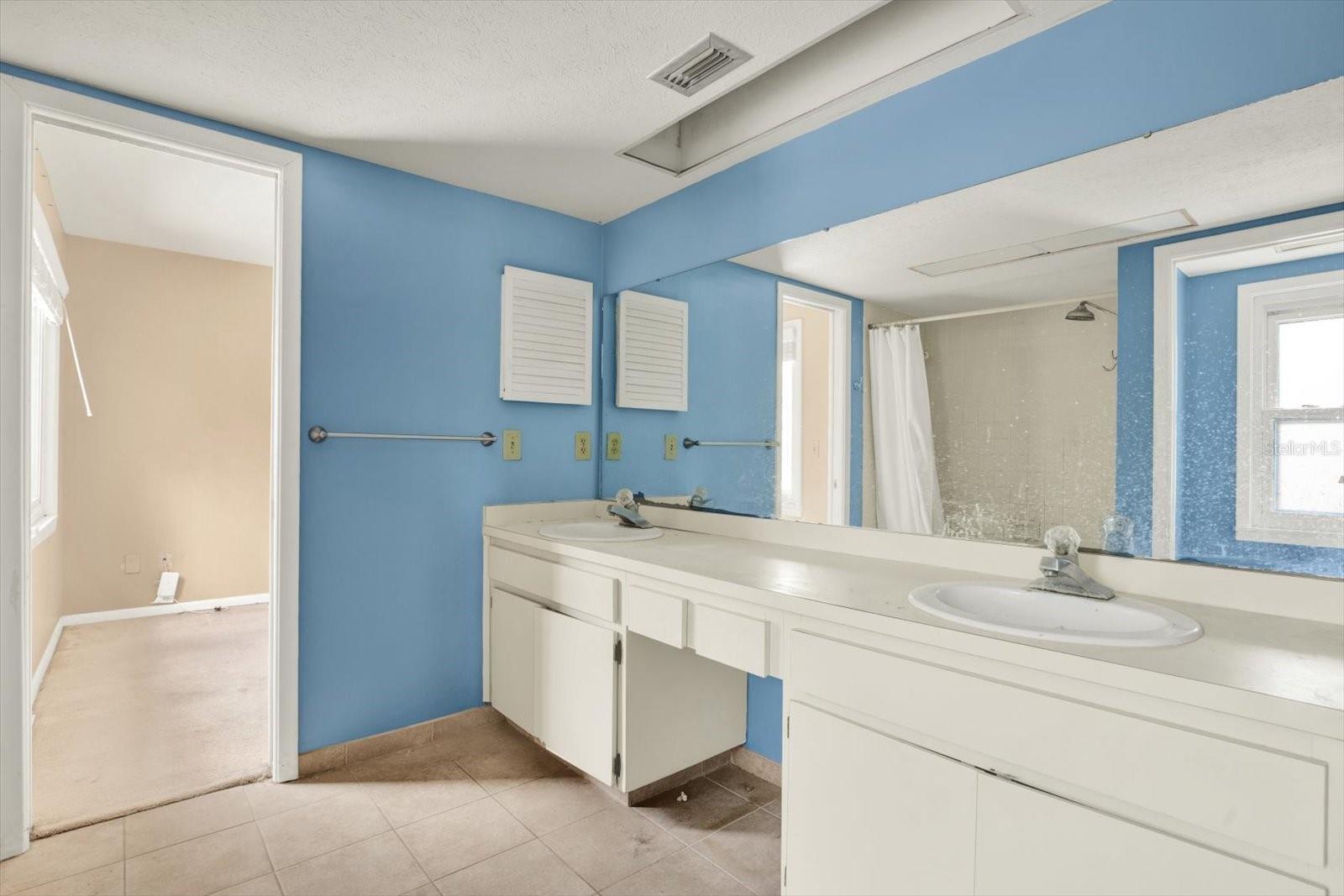 Image 12 of 24 For 12206 Snead Place