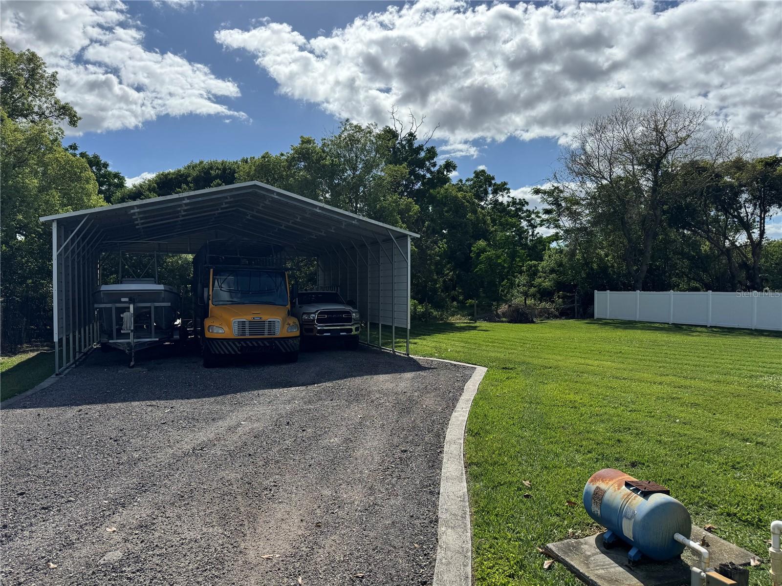 Image 33 of 51 For 1378 Lake Shore Boulevard