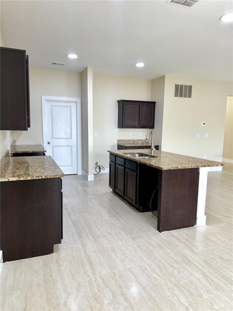 Image 3 of 27 For 4669 Osprey Way