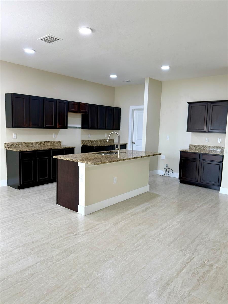 Image 4 of 27 For 4669 Osprey Way