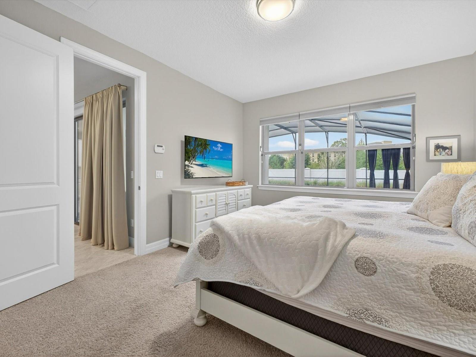 Image 17 of 38 For 11708 Meadow Grove Circle