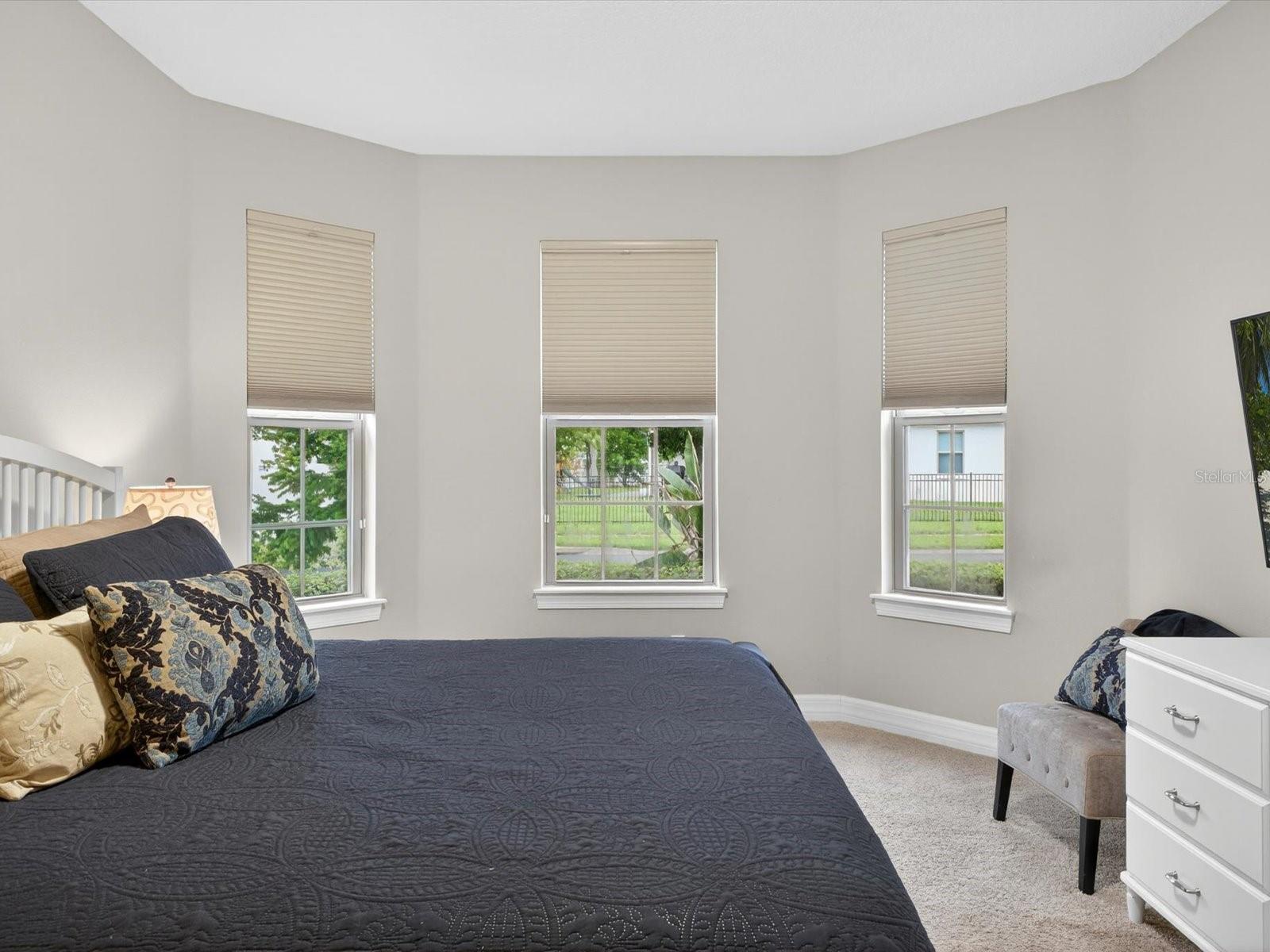 Image 28 of 38 For 11708 Meadow Grove Circle