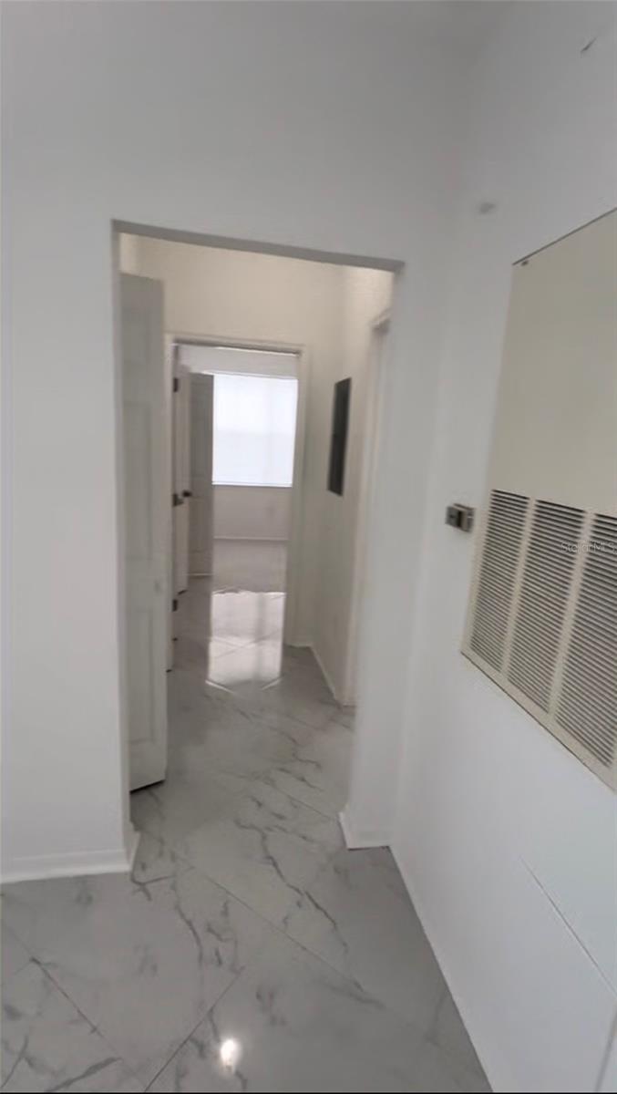 Image 13 of 25 For 18001 Richmond Place Drive 227