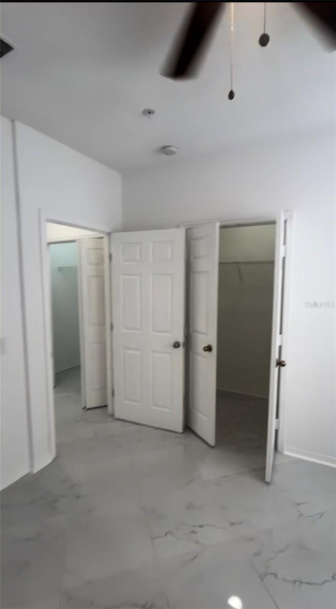 Image 18 of 25 For 18001 Richmond Place Drive 227